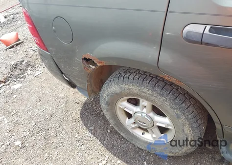 2004 Ford Explorer Nbx/Xlt из США, поврежденный, VIN 1FMZU73WX4UA64464